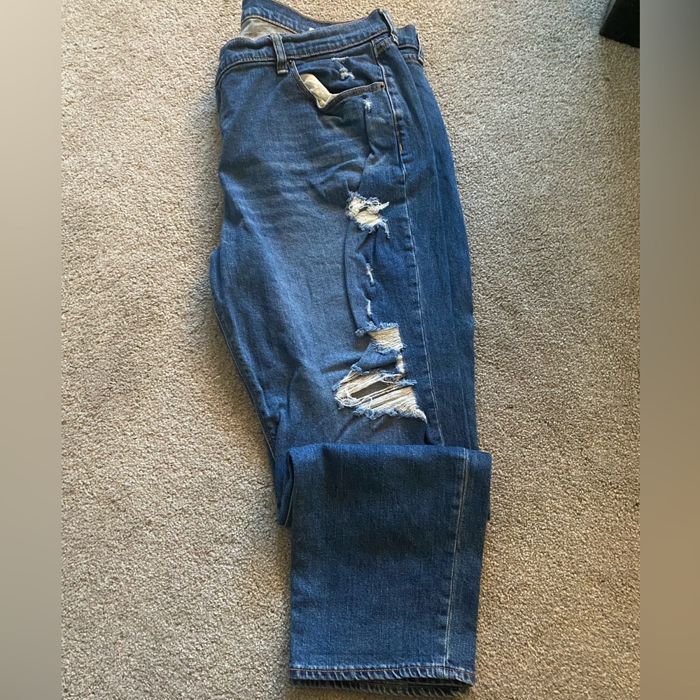 Old Navy Mid Rise Boyfriend Jeans 16